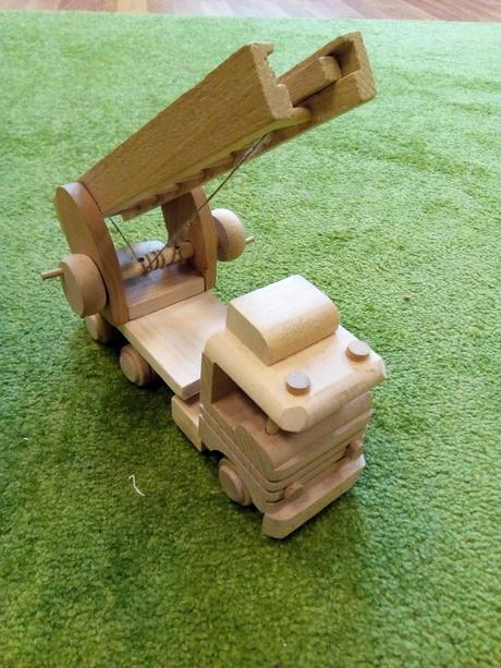 Drevene hasicske auto, 