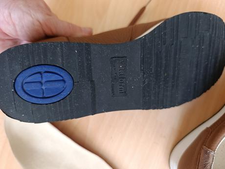 Kožené tenisky, 37