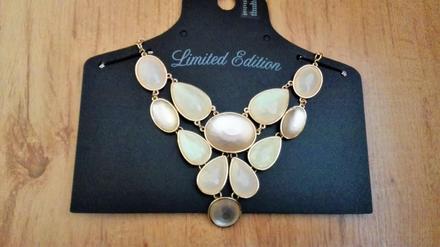 Marhuľkový náhrdelník, 