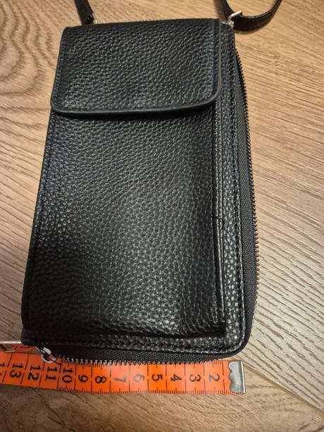 Obal na mobil aj peňaženka, 