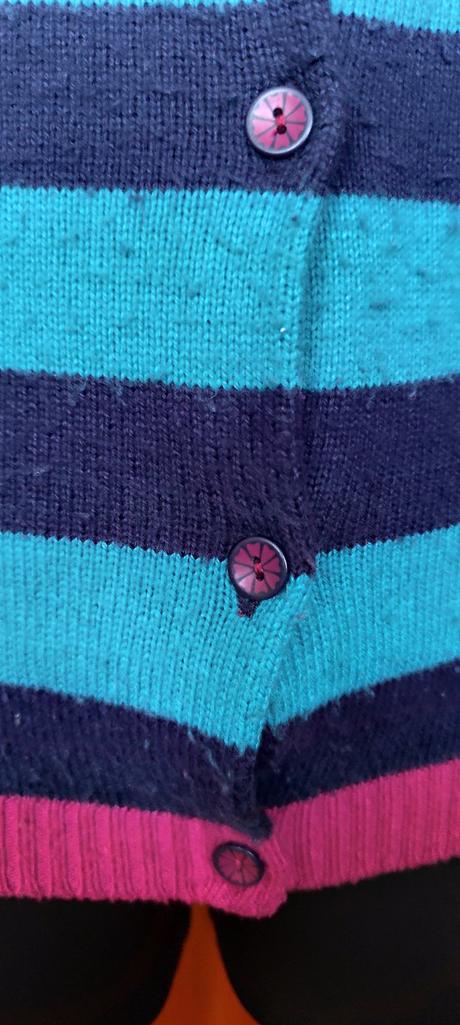 Farebný svetrík, 134