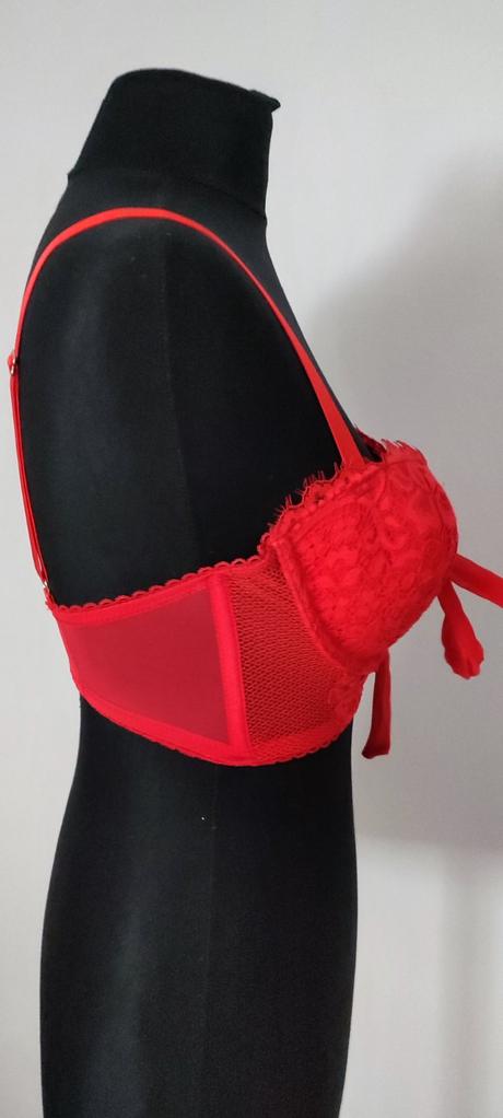 Podprsenka, secret possessions,75d