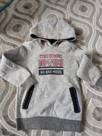 Mikina s kapucňou, 128