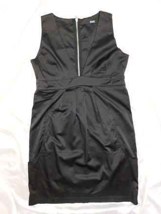 Luxusne elegantne strečove šaty, 38