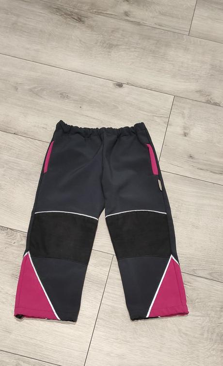 Sofshelové nohavice, 104