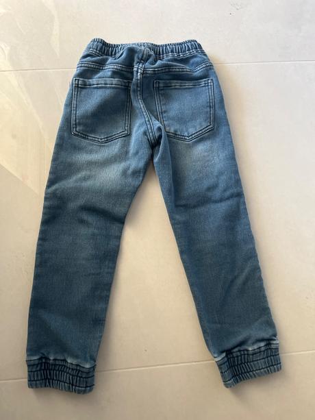 Rifle na gumicku, lupilu,128