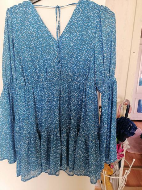 Volánová blúzka, 34