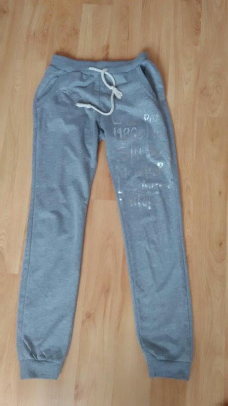 Teplaky 2x oblečené, s