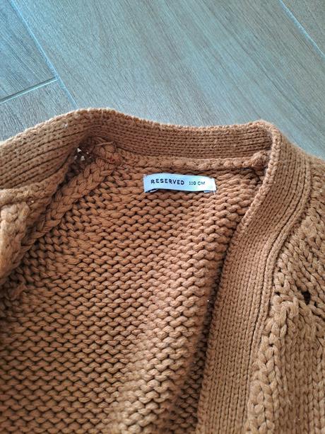 Cardigan, reserved,110