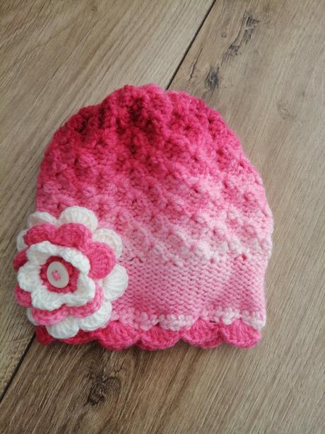 Ruzova melirovana čiapka s ružou, 62