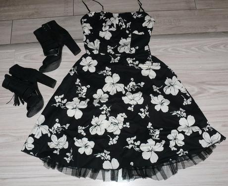 Kvetinkové saty s-m, s