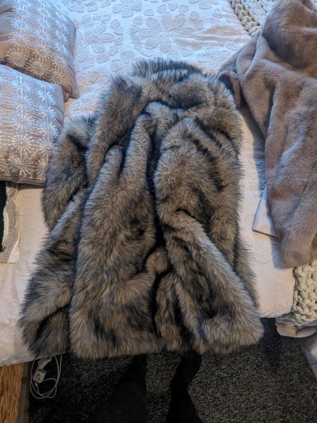 Kožuch bunda z umelej kožušiny, s