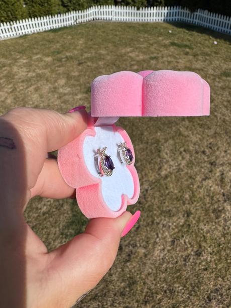 Ametystové náušnice, 