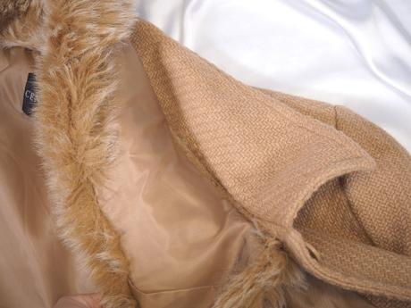 Kvalitný dámske kabát centigrade, 52