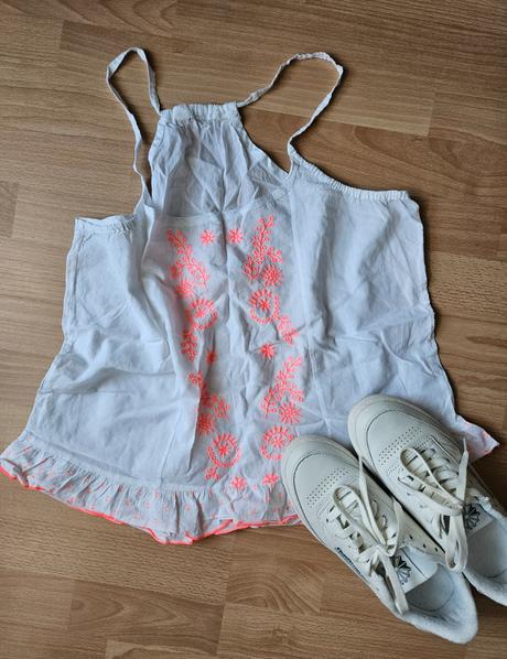 Pekné zaujímavé tielko, l