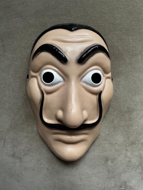 Maska na tvár salvator dalí - darujem k nákupu,