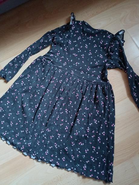 Vrúbkované šaty, kappahl,116