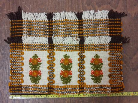 Obrusy, prestieranie a iné doplnky, 