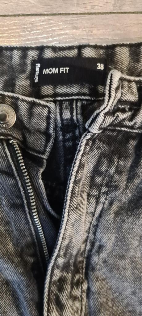 Nohavice mom, sinsay,38