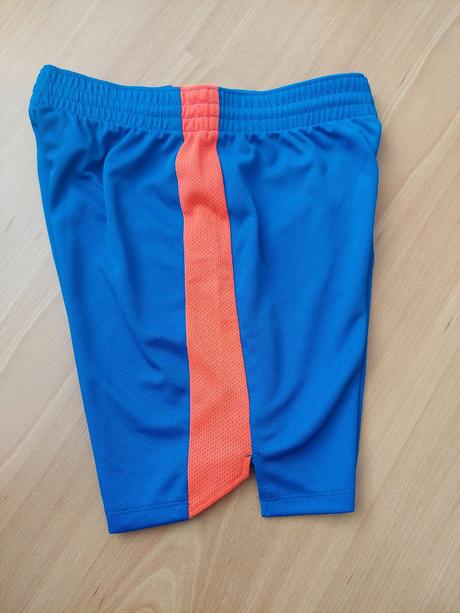 Športové kraťasy, decathlon,140