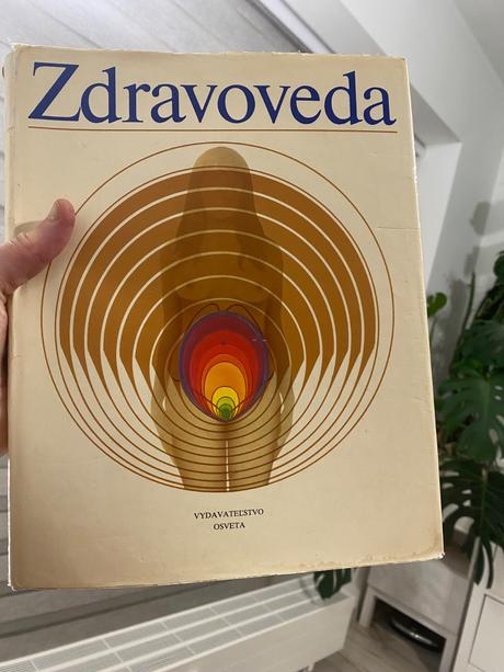 Obrovská stará retro kniha zdravoveda osveta 1980, 