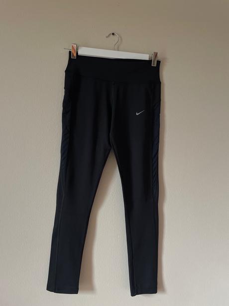 Legíny, nike,s