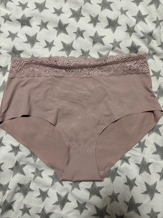 Bezsvove nohavičky, l