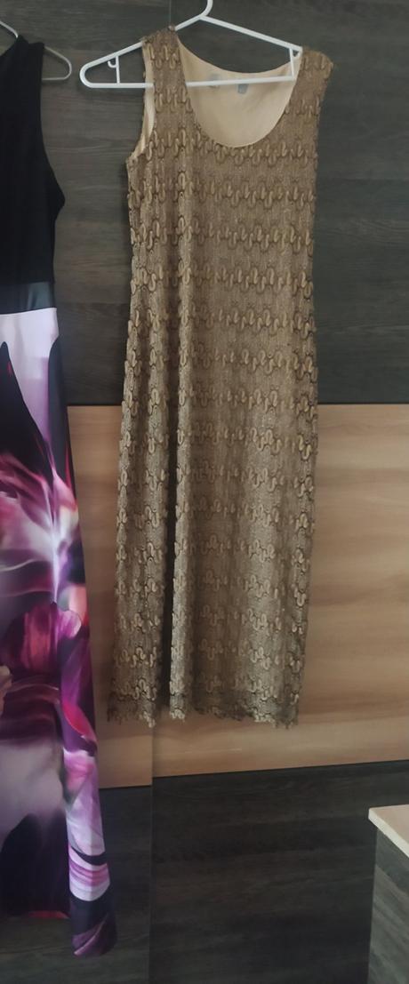 Vecerne saty na party alebo maskarny ples, 40