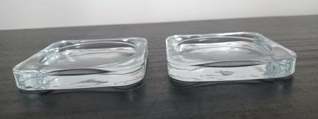 Dve sklenené podšálky, 
