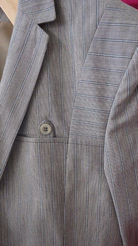 Pánske sako nenosené, 48