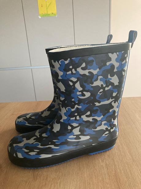 Gumaky, young spirit,35