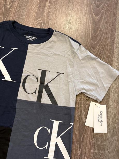 Calvin klein panske tričko velkost m, calvin klein,m