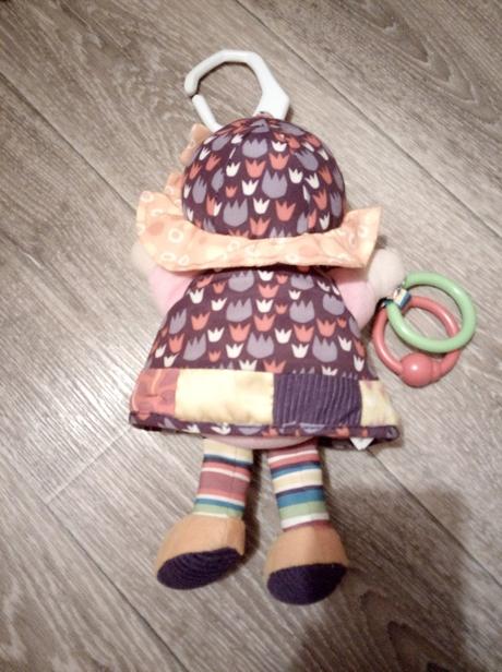 Hrkálková interaktívna bábika lamaze top stav,