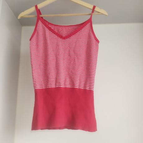 C 45 top cerveny + modre tricko nenosene, h&m,s