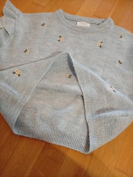 Svetrík s kvietkami, zara,152