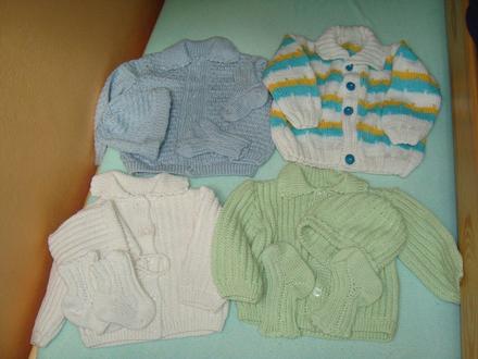 Mix svetríkov,cena spolu,predaj aj samostatne, 68