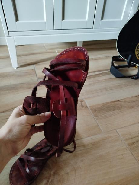 Kožené sandálky, 37