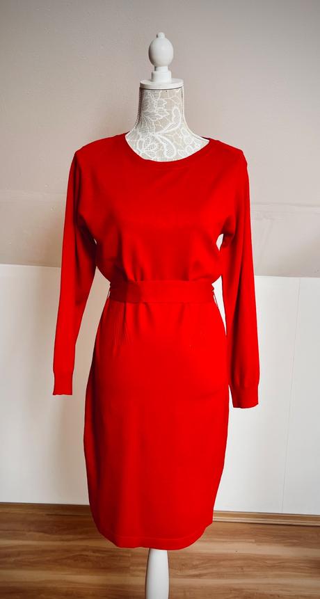 Červené šaty, pietro filipi, m, pietro filipi,m