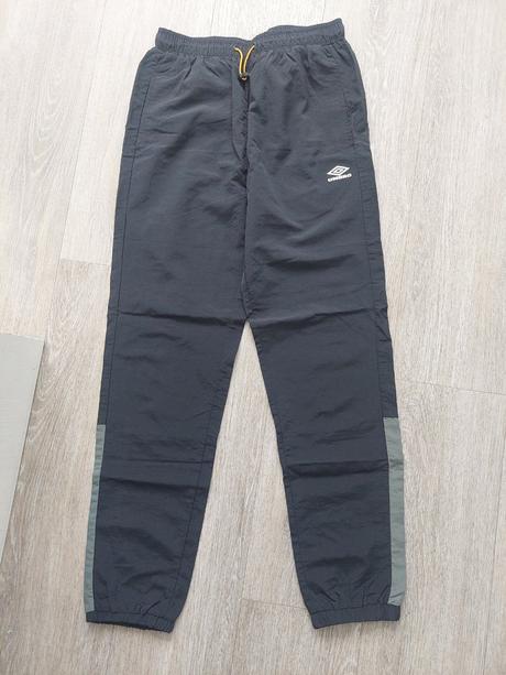 Šuštak nohavice, teplaky, umbro,s