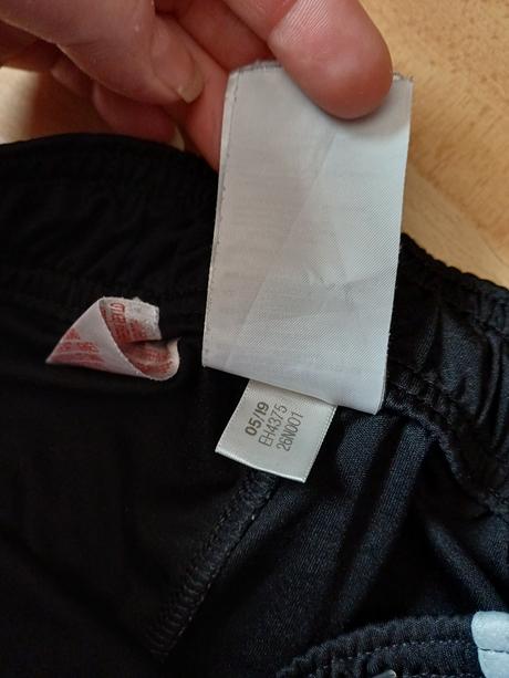 2x športove kraťase, adidas,128