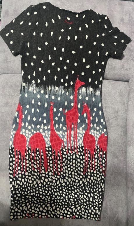 Hrubšie štýlové šaty so žirafami zn.smash veľ.s, smash!,s