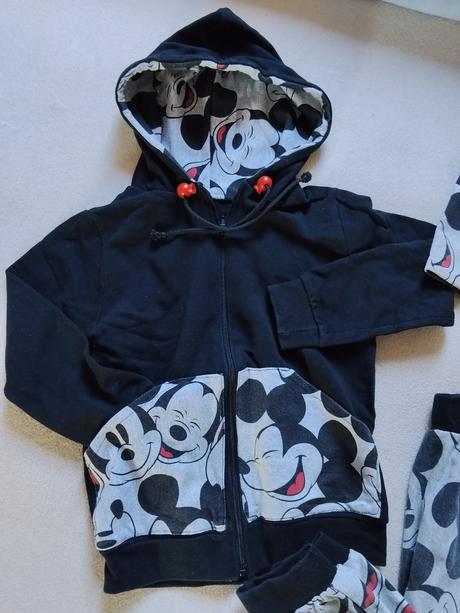 Tepláková súprava s nákrčníkom, 98