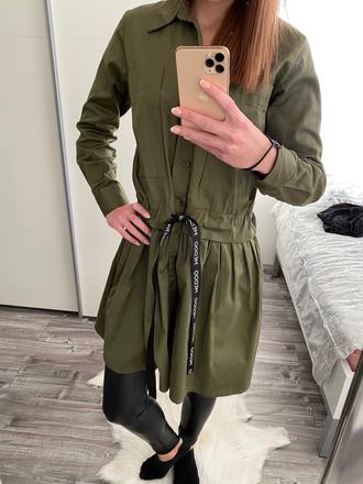 Khaki šaty medoo, s