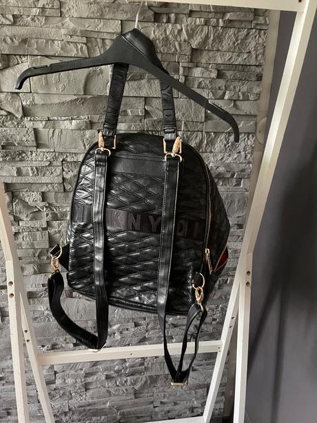 Dkny orig vačší ruksak, dkny
