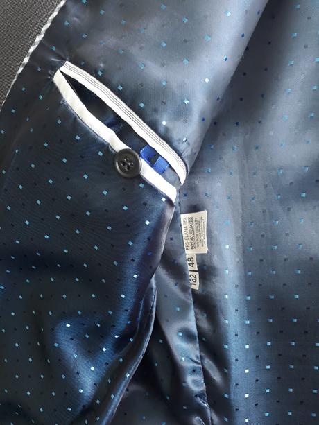 Pánsky oblek sedy 182 /48 jemne leskly, 48