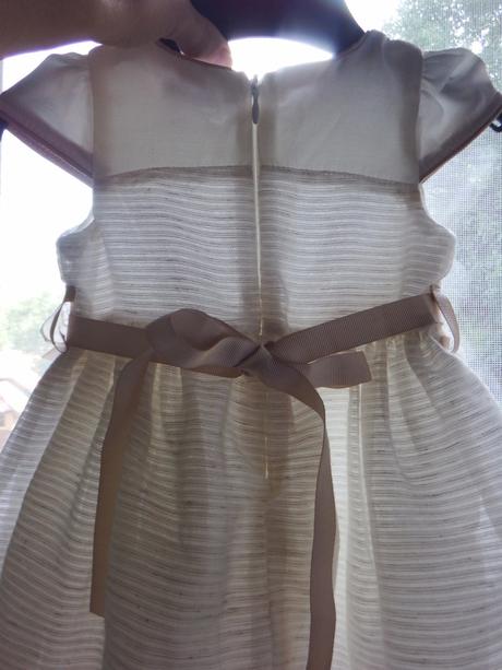 Nádherné rozprávkové šatičky, 74