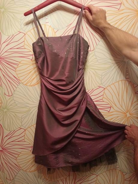 Spolocenske saty, 38