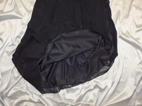 Kvalitné elegantné šaty, 42