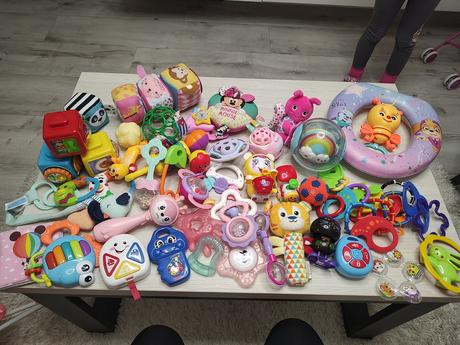 Balík hračiek od narodenia, 
