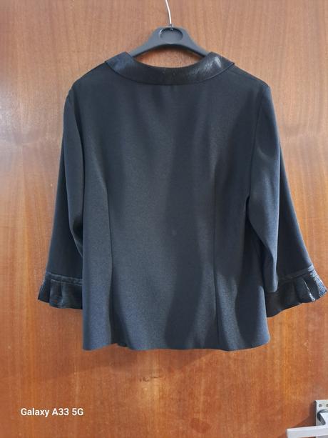 Čierna blúzka so saténom č.cca xl/xxl, xl